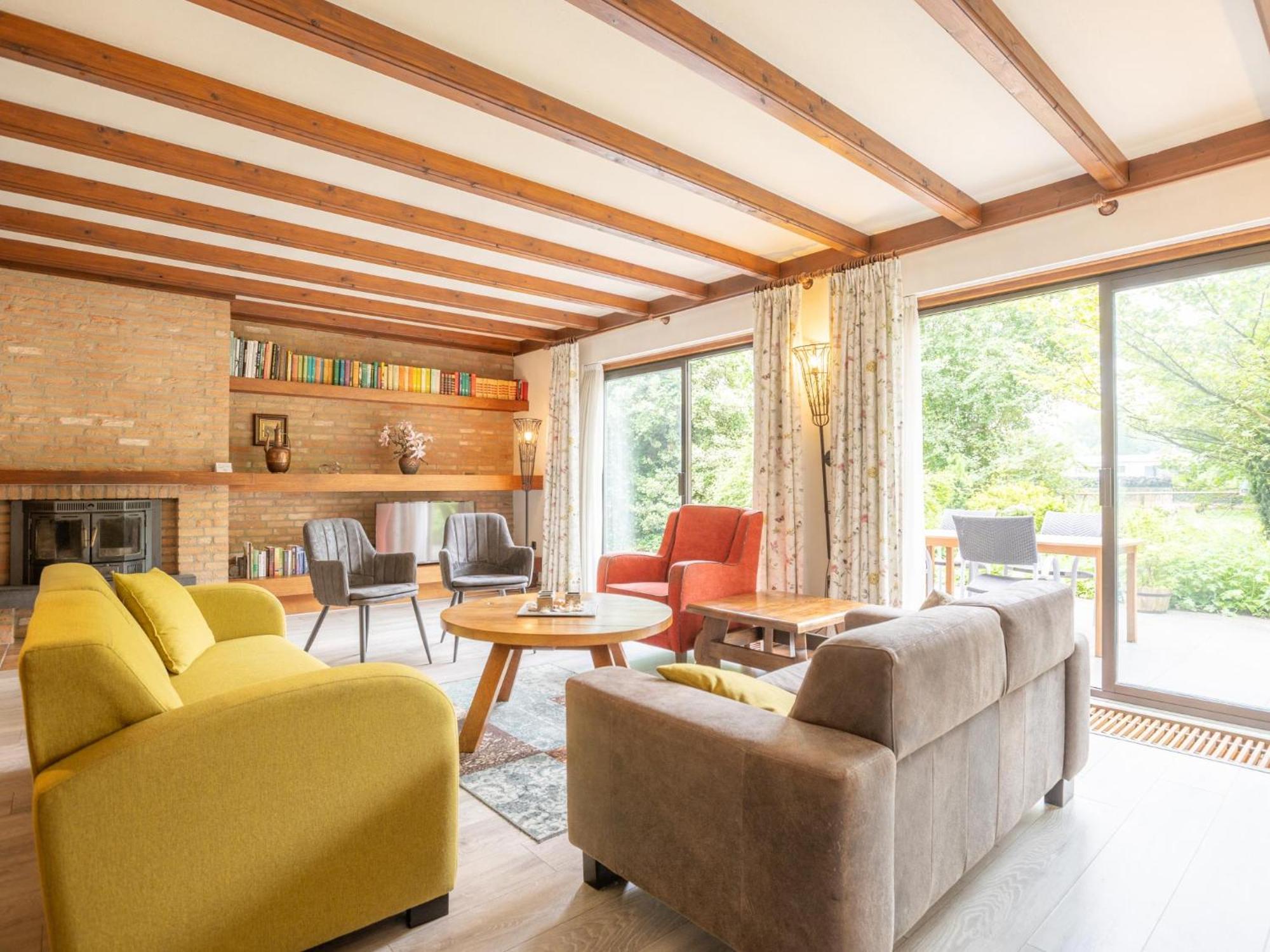 Steenenburg Zicht Nieuwkuijk Buitenkant foto